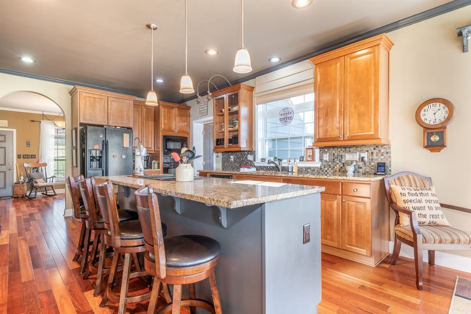 Spacious kitchen with plenty of seating