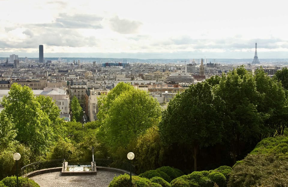 Explore the stunning neighborhood!