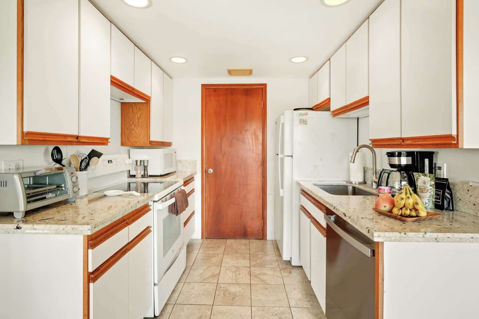 Clean, open, and thoughtfully equipped for everything from morning coffee to sunset dinners