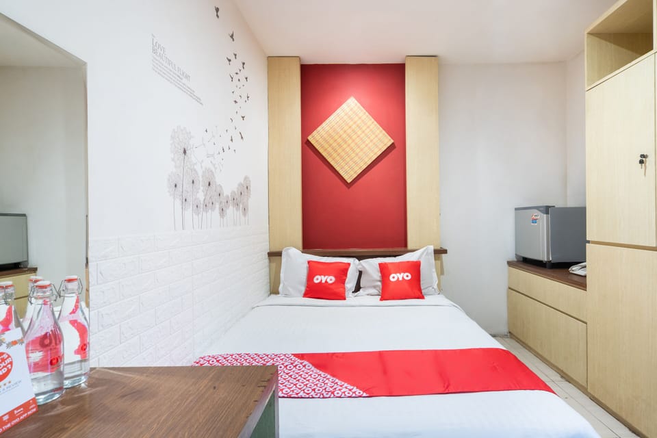 Deluxe Double Room | Free WiFi, bed sheets