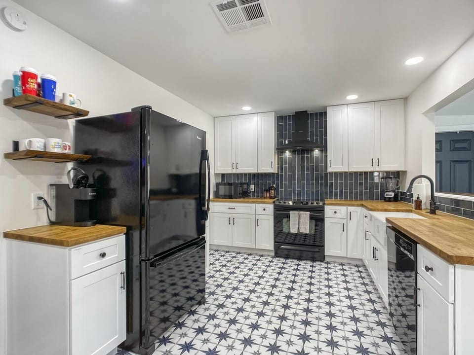 We even provide kid’s dinnerware, and booster seat for families!