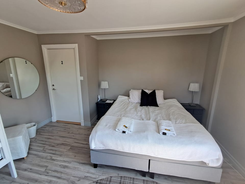 Family Quadruple Room, Allergy Friendly | Soundproofing, free cribs/infant beds, free WiFi, bed sheets
