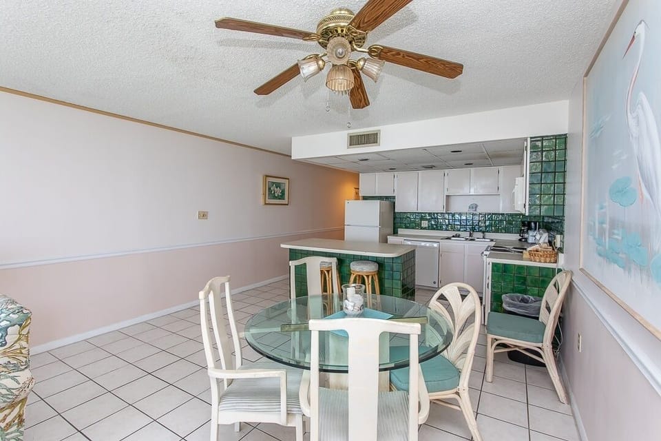 Condo, 2 Bedrooms | In-room dining