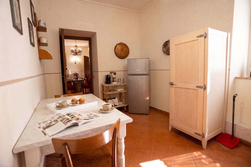 Family House, 5 Bedrooms, Balcony (Casale Montemoro – Private Pool &) | Interior