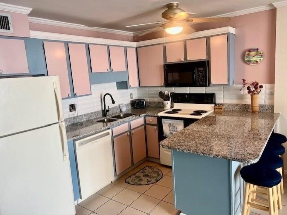 Condo, 2 Bedrooms | Private kitchen | Coffee/tea maker, fridge, oven, toaster