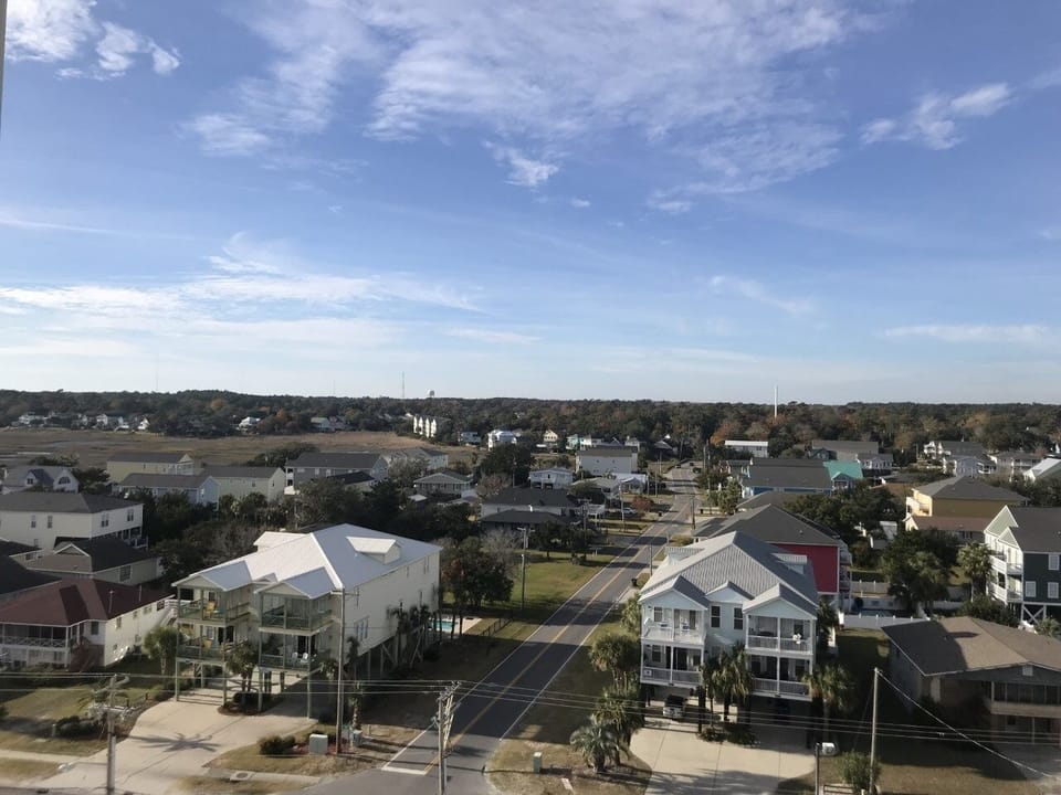 Condo, 2 Bedrooms | Property grounds