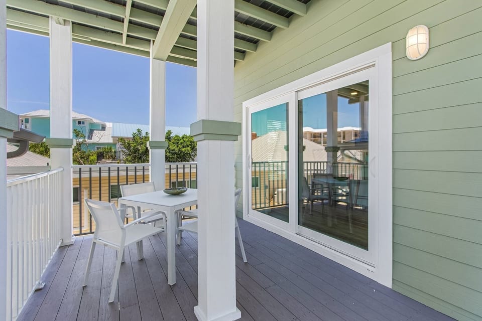 House, 4 Bedrooms | Property grounds