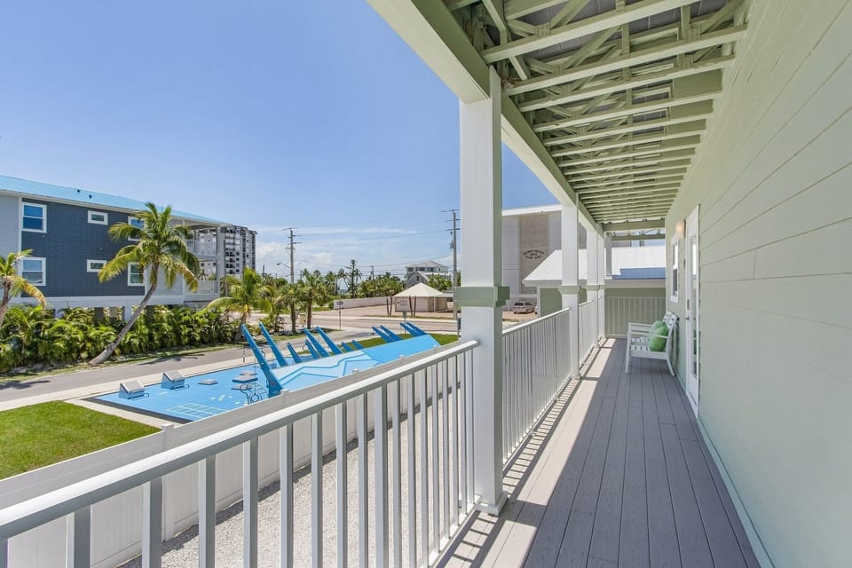 House, 4 Bedrooms | Property grounds