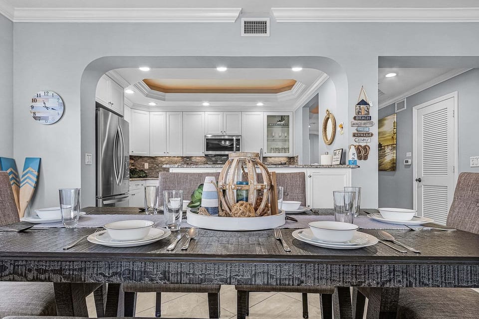 Condo, 3 Bedrooms | Dining