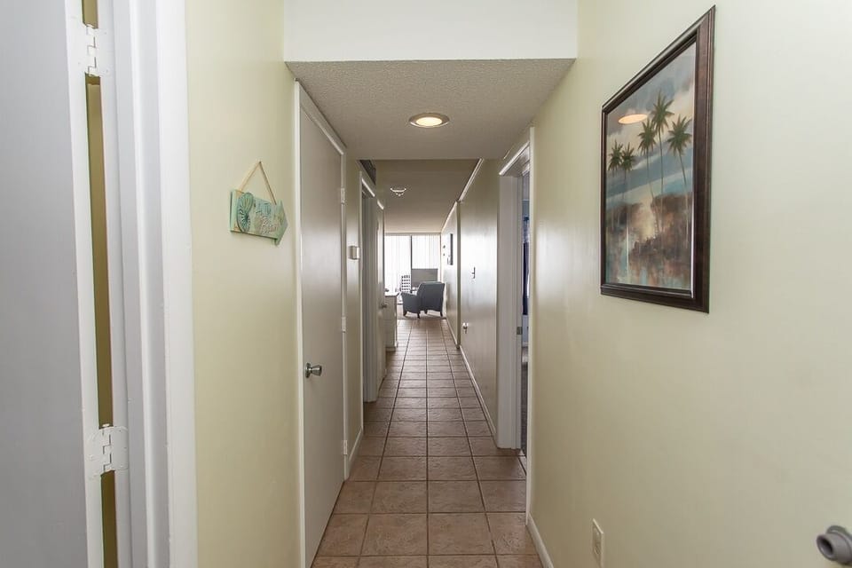 Condo, 2 Bedrooms | Interior