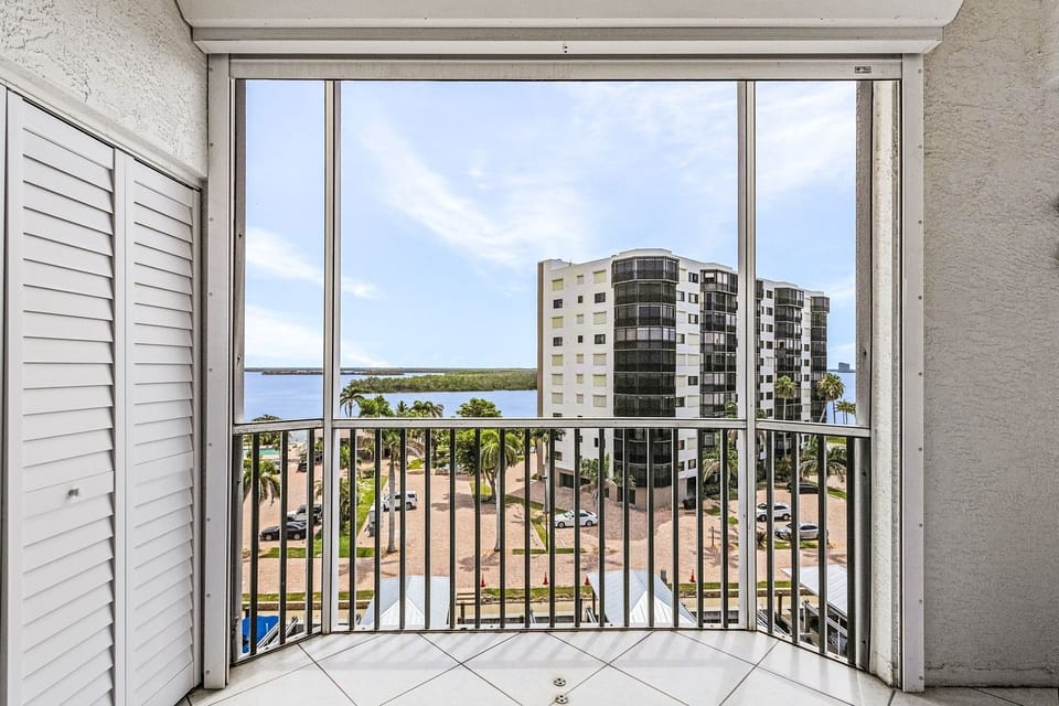 Condo, 2 Bedrooms | Interior