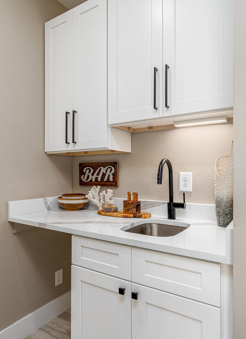 House, 5 Bedrooms | Private kitchen | Coffee/tea maker, fridge, oven, toaster