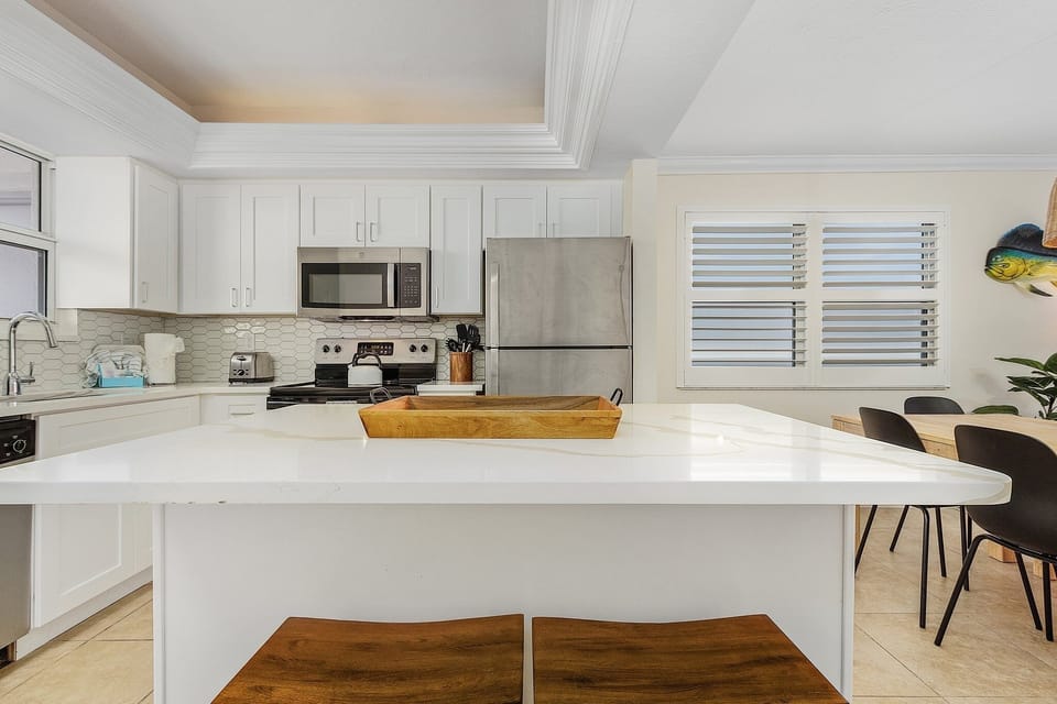 Condo, 2 Bedrooms | Private kitchen | Coffee/tea maker, fridge, oven, toaster