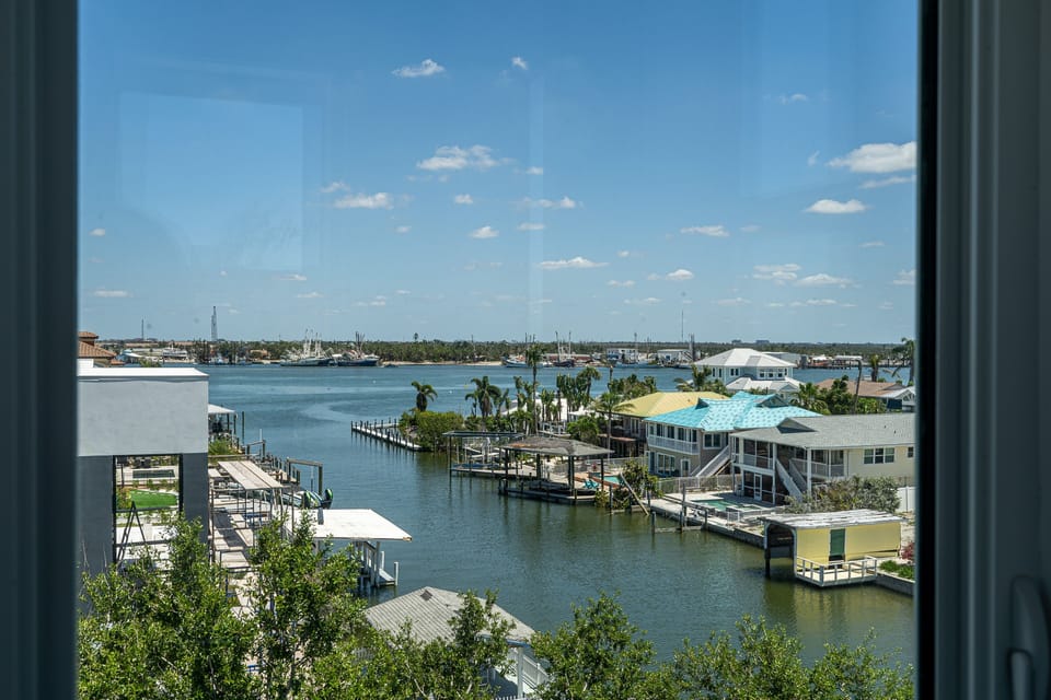 House, 5 Bedrooms | View from property
