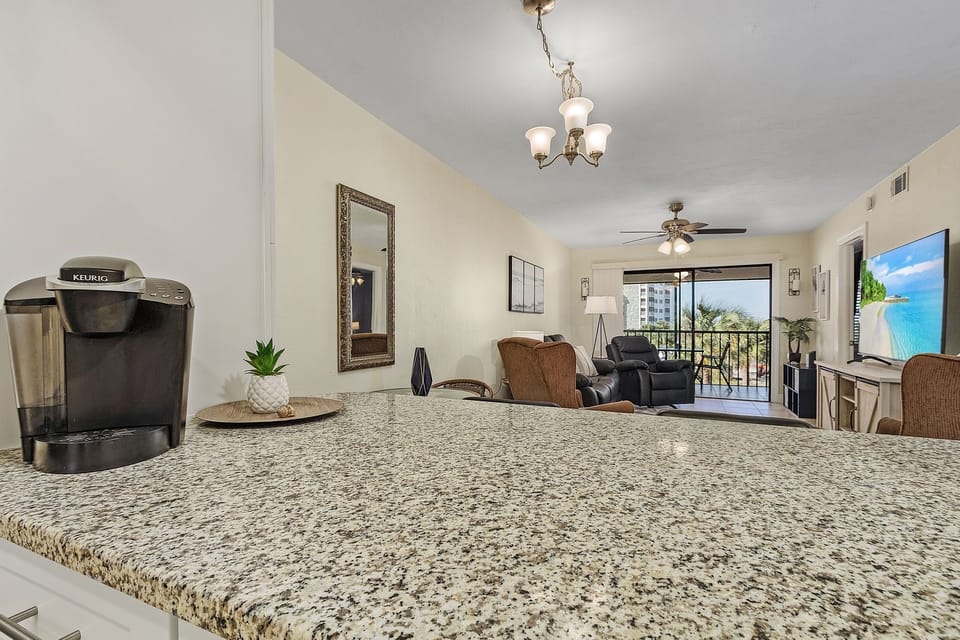 Condo, 2 Bedrooms | Interior