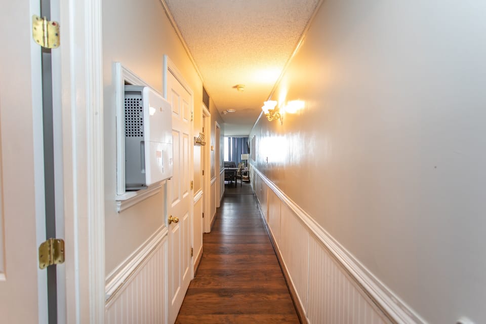 Condo, 2 Bedrooms | Interior