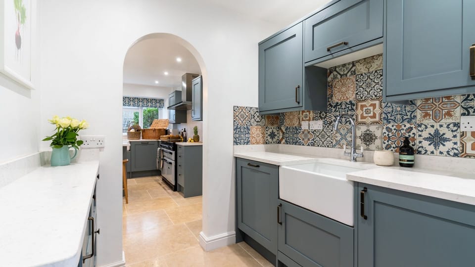 Kitchen, Banbury Hill Farmhouse, Bolthole Retreats