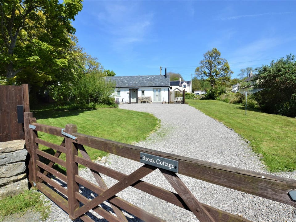 Cottage | Front of property