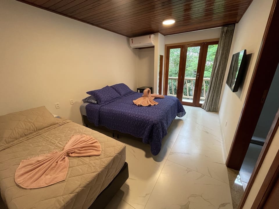 Deluxe Room | Living area