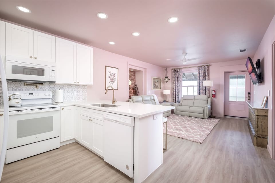 Newly remodeled apartment with fully equipped kitchen and open concept living space!