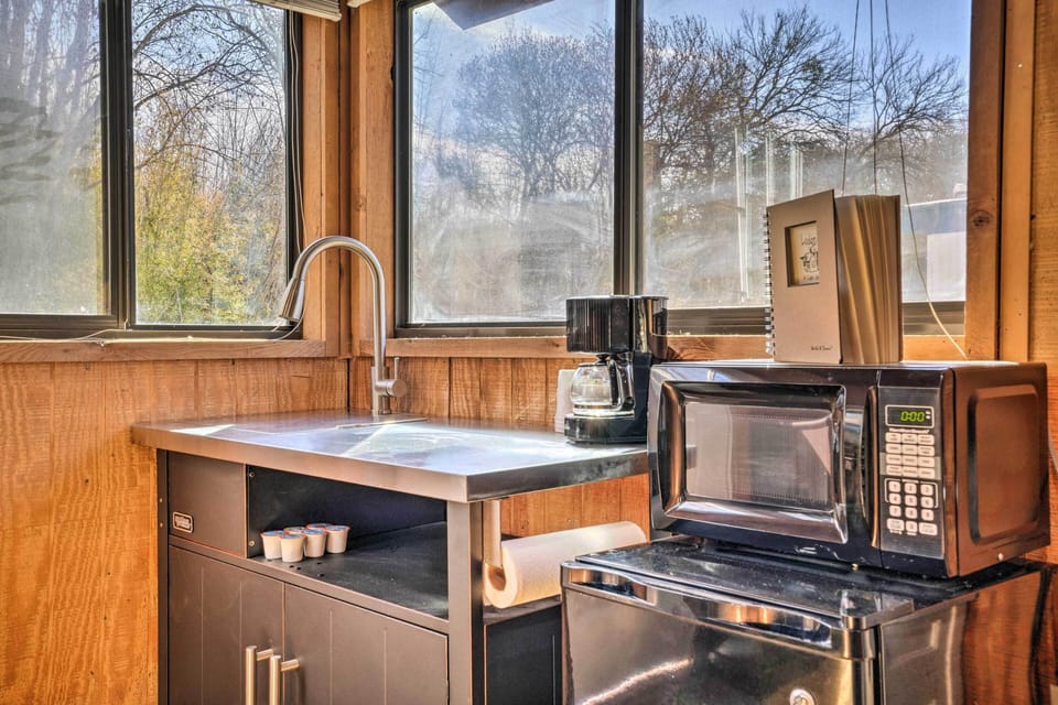 Studio | Kitchenette | Drip Coffee Maker