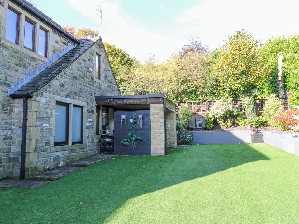 Cottage | Property grounds
