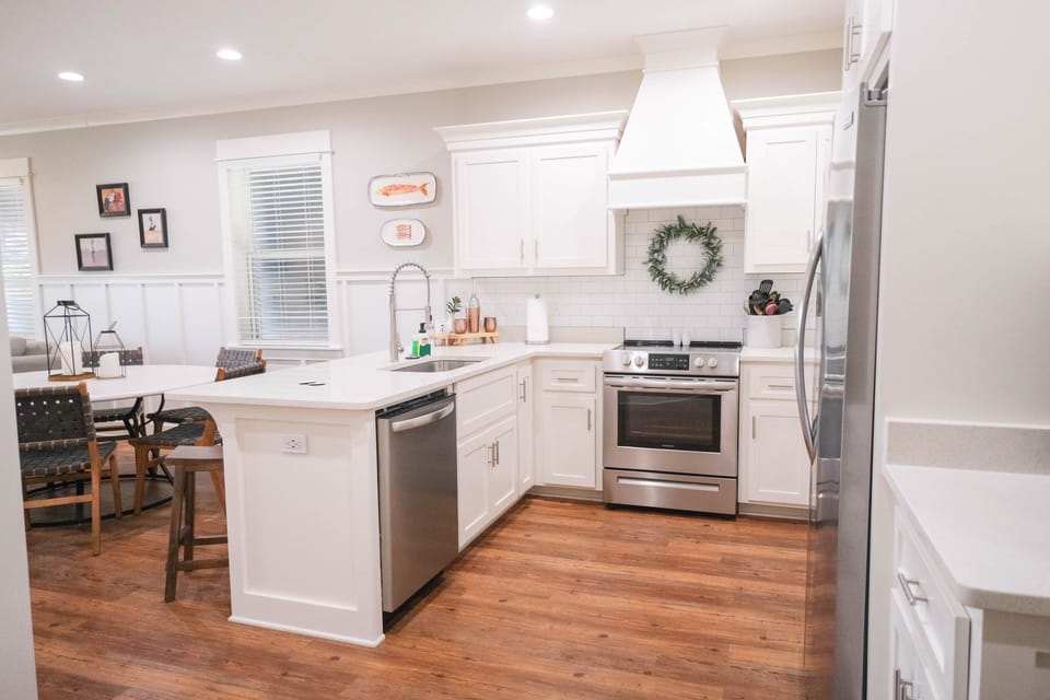 Fully stocked kitchen for perfect meal prep