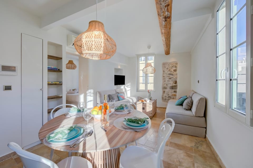 Living and dining room