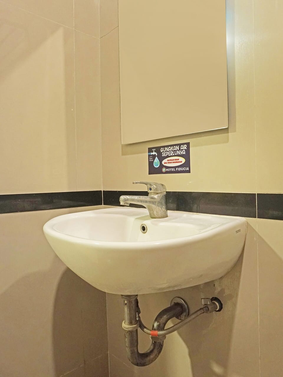 Shower, rainfall showerhead, towels, toilet paper