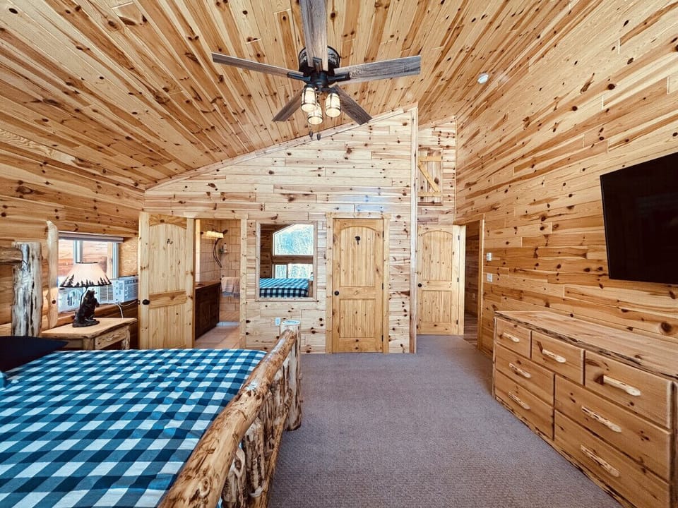Upstairs bedroom with attached bathroom- king bed