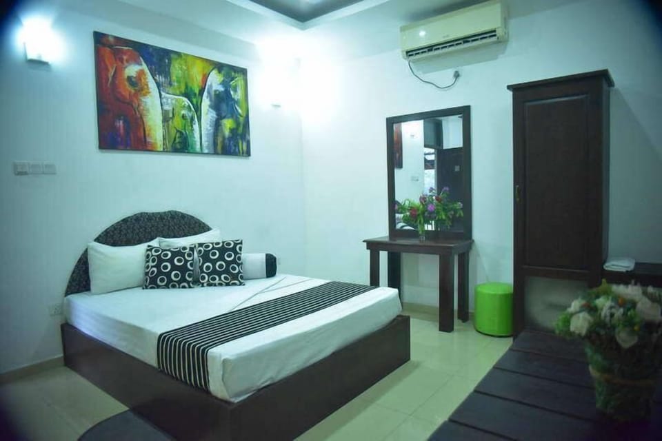 Deluxe Double Room | Individually decorated, individually furnished, desk, soundproofing
