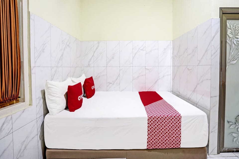 Standard Double Room | In-room safe, desk, laptop workspace, free WiFi