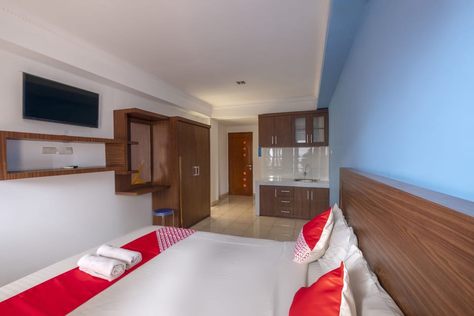 Deluxe Double Room | Desk, laptop workspace, free WiFi, bed sheets