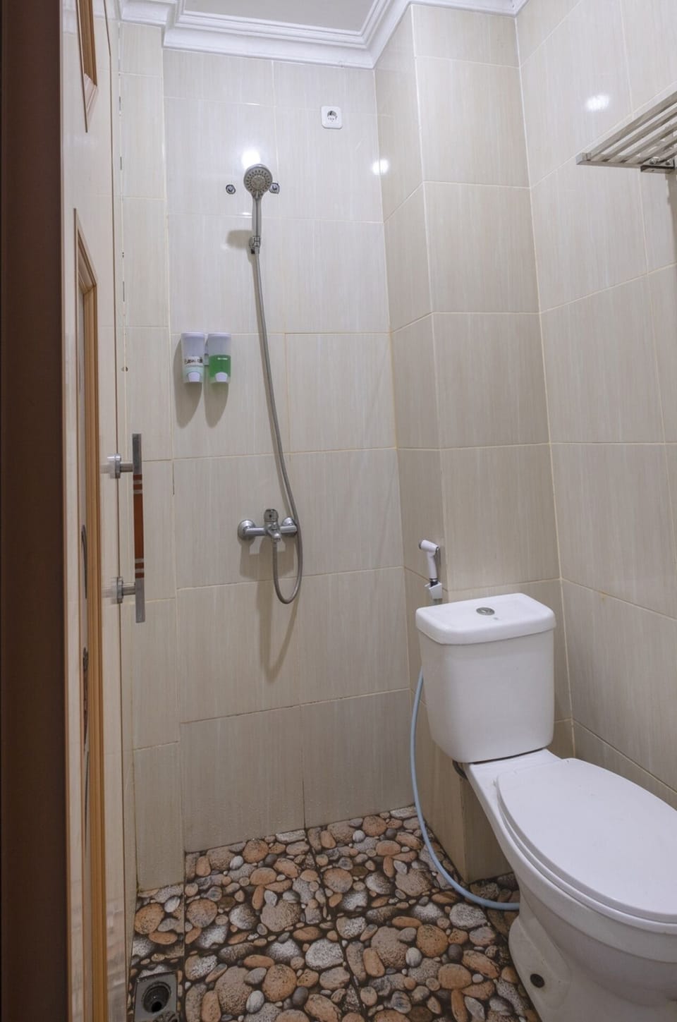 Deluxe Double Room | Bathroom | Shower, towels, toilet paper