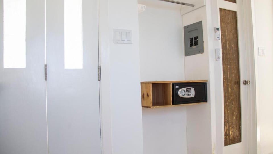 Standard Double Room | In-room safe, desk, WiFi (free), bed sheets