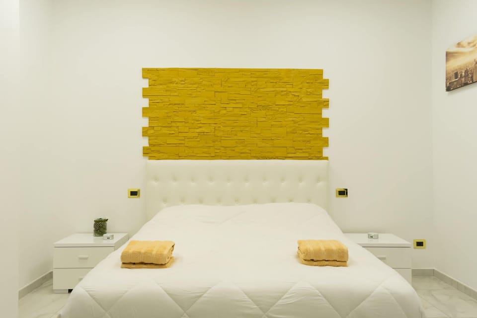 Junior Suite | In-room safe, desk, blackout drapes, WiFi (free)