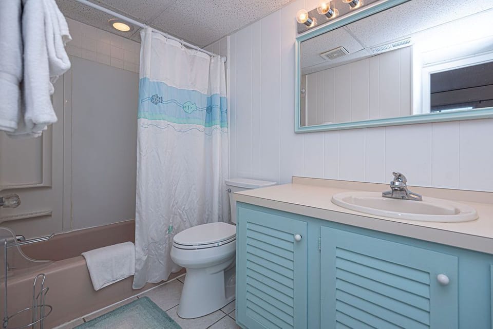 Beachloft 3G- Bathroom 1