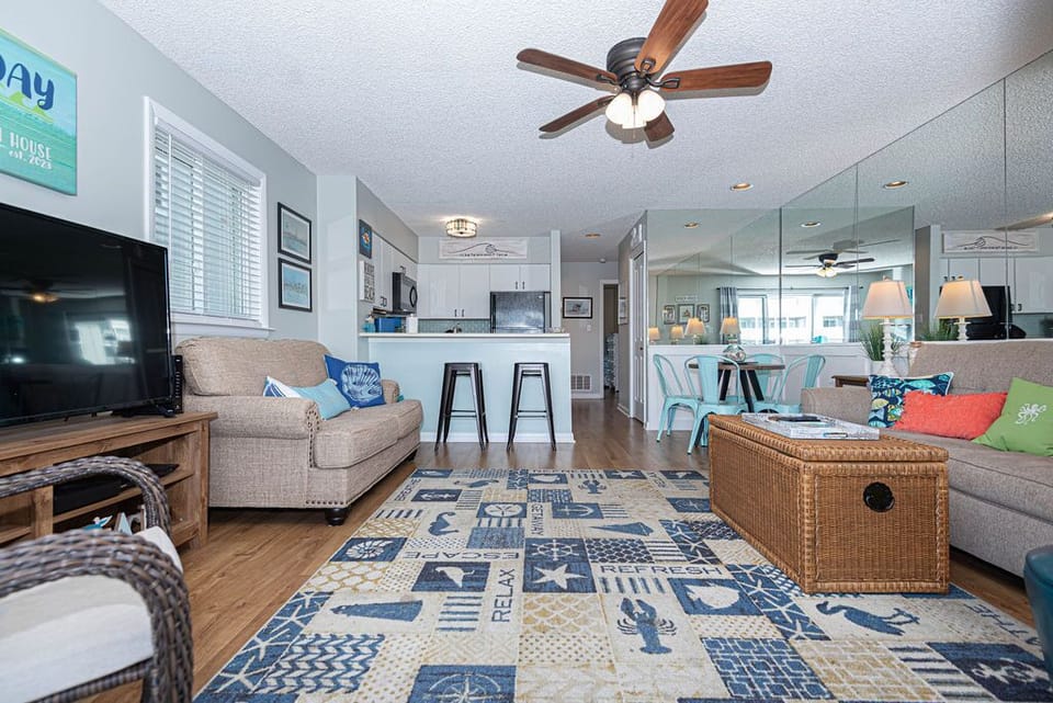 LIVING-AREA