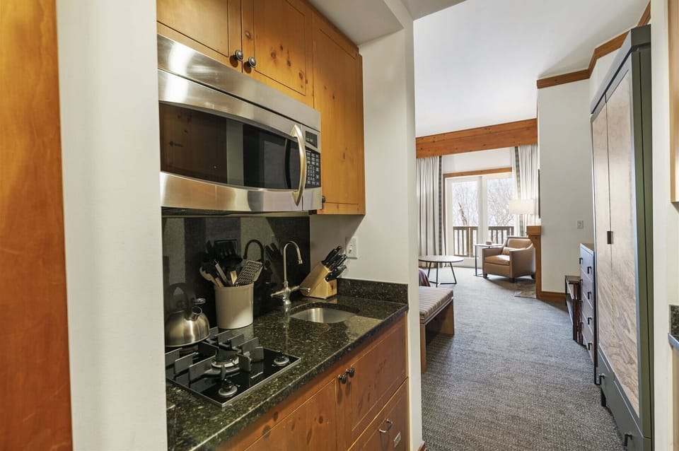 Kitchenette