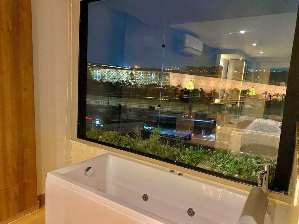 Junior Suite | Individually decorated, individually furnished, desk, free WiFi