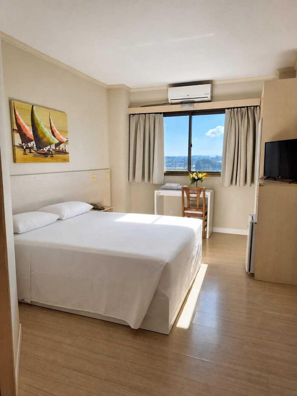Deluxe Double Room | In-room safe, WiFi (free)