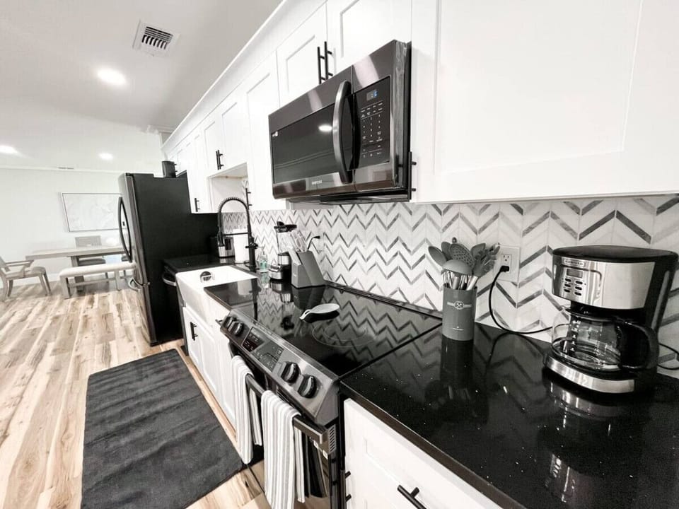 Amazing Stainless Steel Kitchen Appliances, Drip Coffee Pot, & Ice Maker