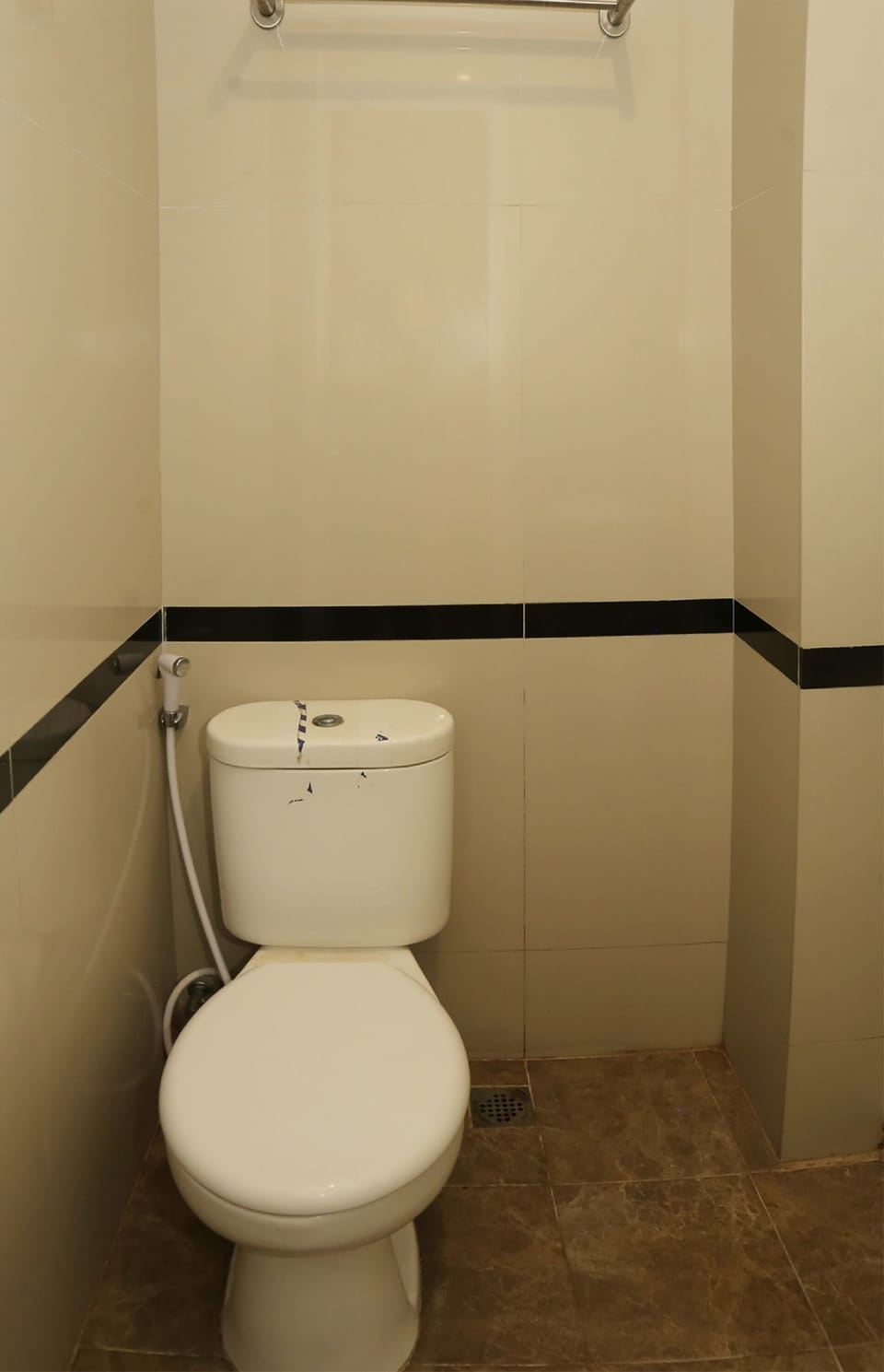 Deluxe Twin Room | Bathroom | Shower, towels, toilet paper