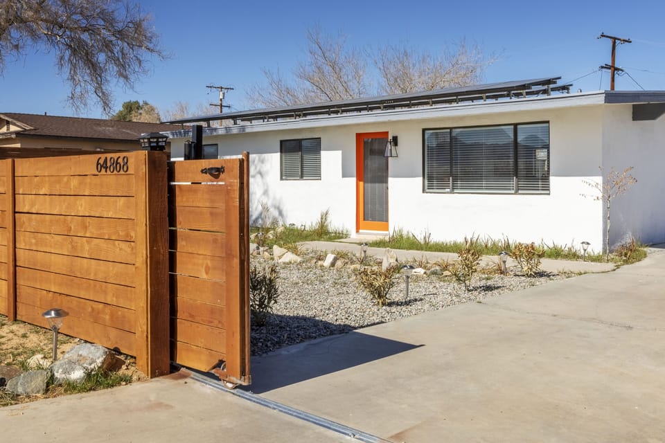 House, 3 Bedrooms | Exterior