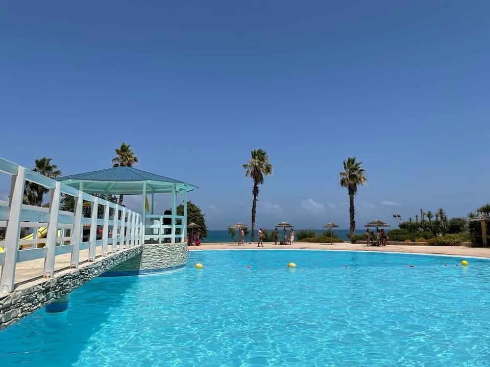 Mobilehome with air conditioning, terrace and pool Campground/ 
RV Resort in Province of Foggia