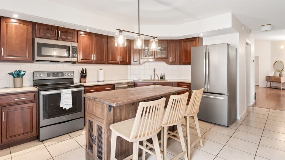 Cook to your heart's content in our state of the art modern kitchen