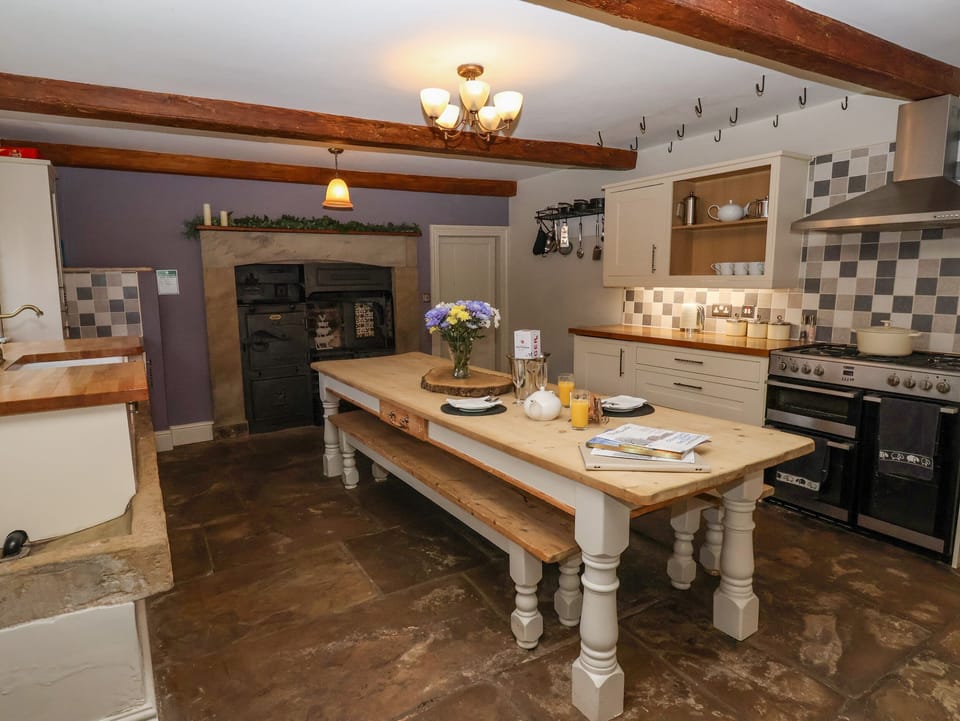 Fridge, dishwasher, electric kettle, toaster