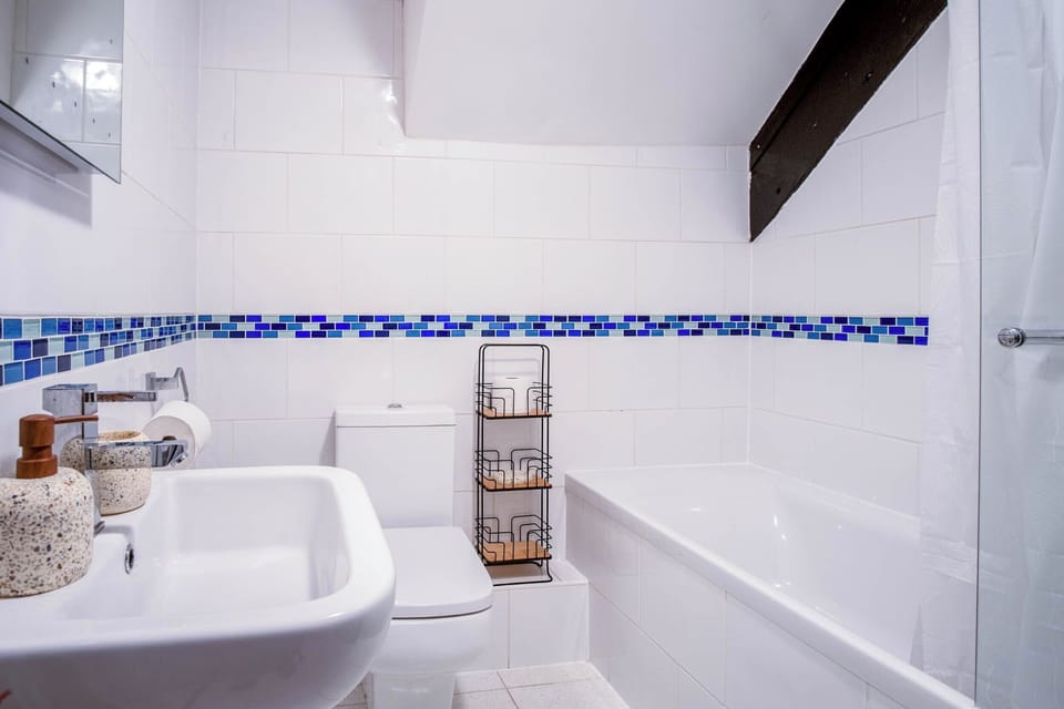 Penthouse At The Mews - 2 Bed Apartment - Tenby Apartment in Wales
