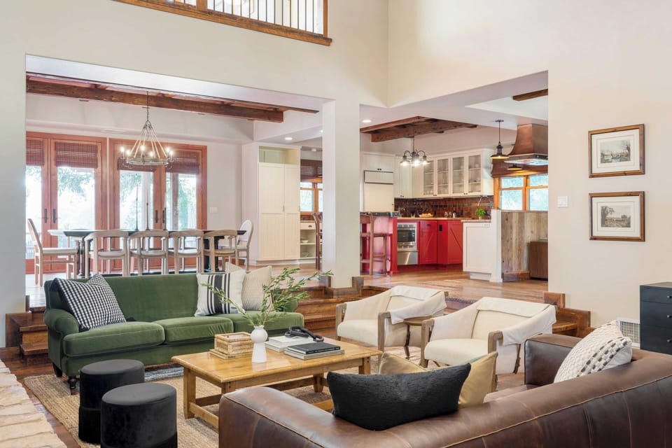 House (6 Bedrooms) | Interior