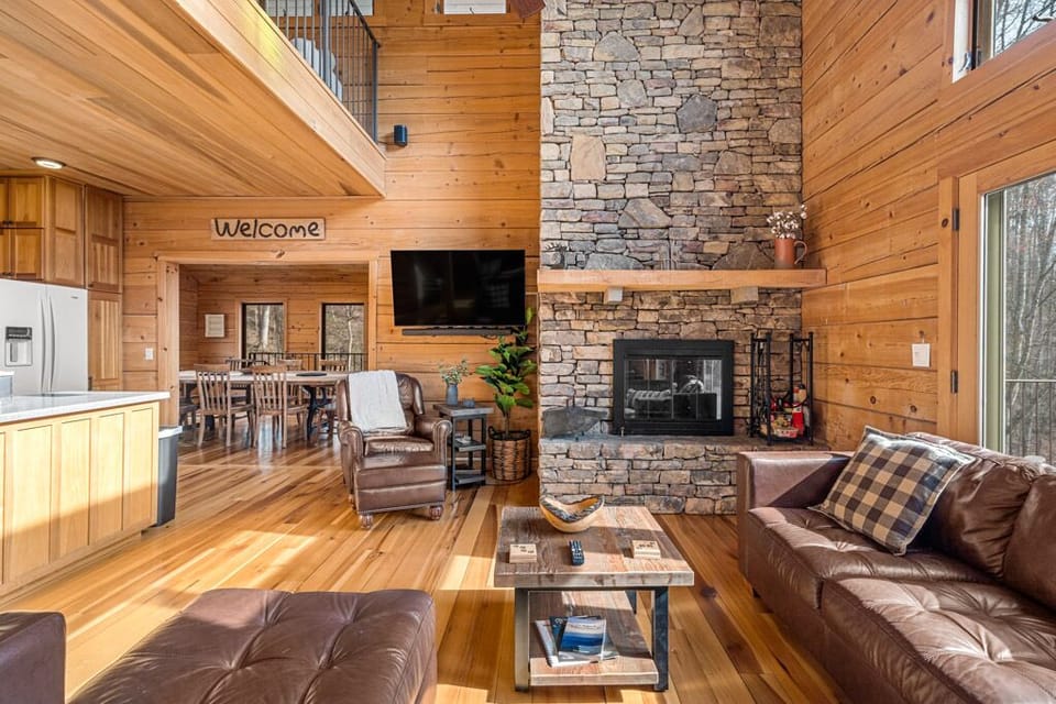 Wood Burning Fireplace & Smart TV